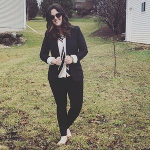 Meet your Posher, Amyee